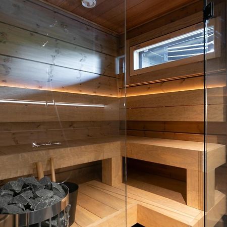 Luxury Villa Lapland โรวานิเอมิ ภายนอก รูปภาพ