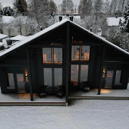 Luxury Villa Lapland โรวานิเอมิ ภายนอก รูปภาพ