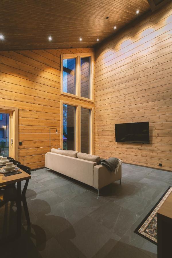 Luxury Villa Lapland โรวานิเอมิ ภายนอก รูปภาพ