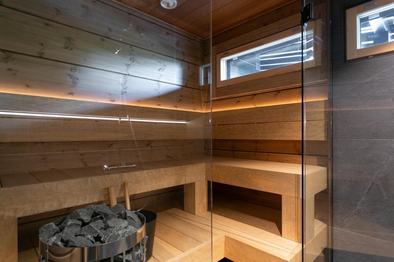 Luxury Villa Lapland โรวานิเอมิ ภายนอก รูปภาพ